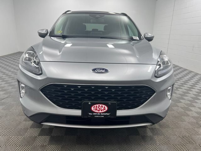 Used 2022 Ford Escape Titanium w/ Class II Trailer Tow Package AWD/4WD image 3