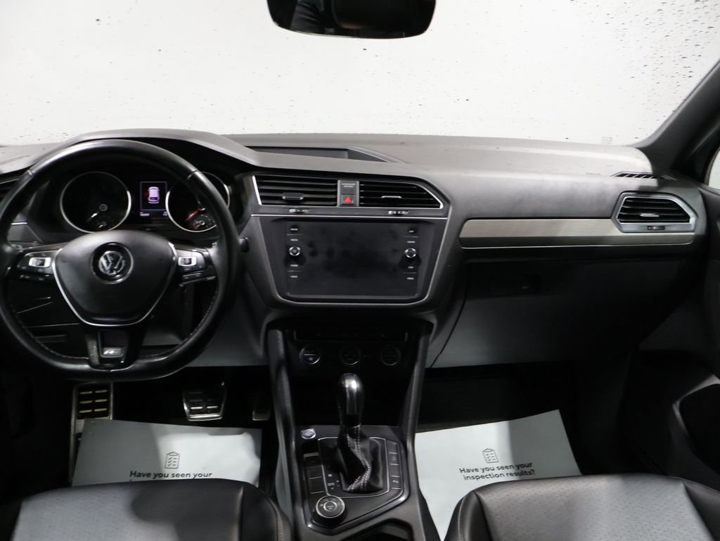 Used 2021 Volkswagen Tiguan SE R-Line image 18