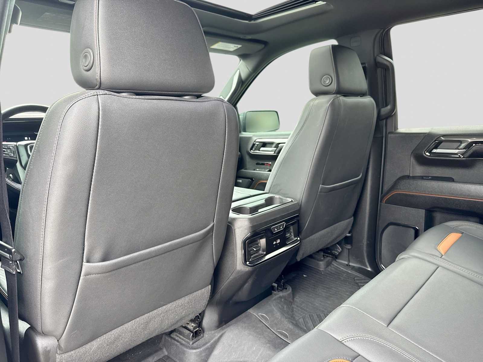 Used 2023 GMC Sierra 1500 AT4 w/ Technology Package AWD/4WD image 18