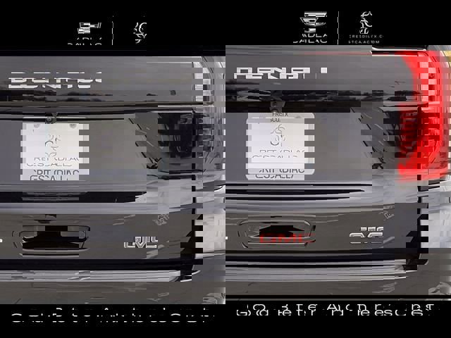 Used 2025 GMC Yukon XL Denali image 5