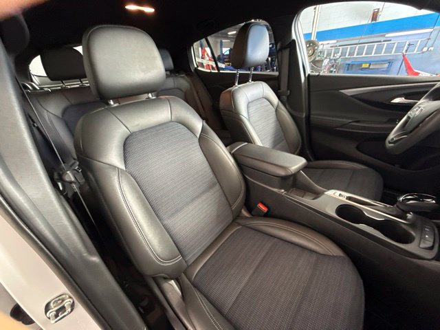 Used 2025 Buick Envista Preferred FWD image 29