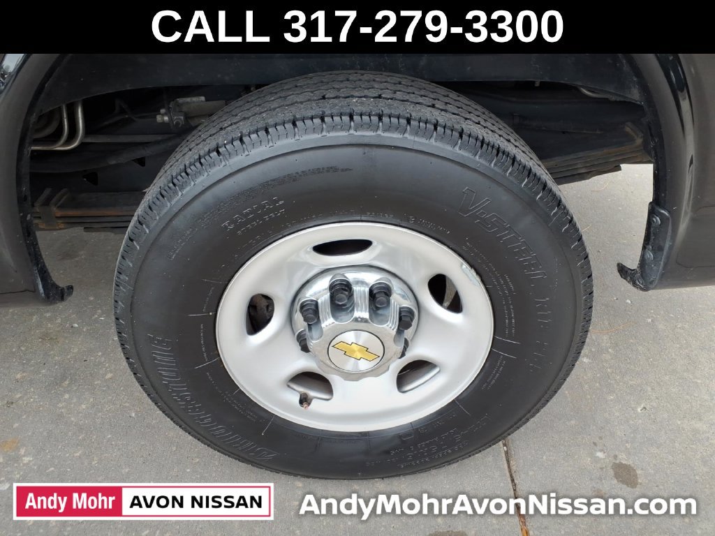 Used 2025 Chevrolet Express 3500 LT w/ LT Preferred Equipment Group RWD image 12