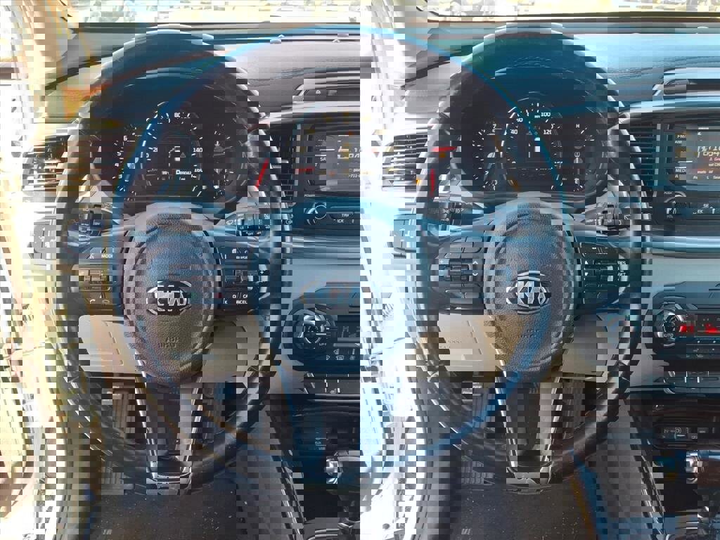 Used 2016 Kia Sorento EX w/ EX Premium Package image 20