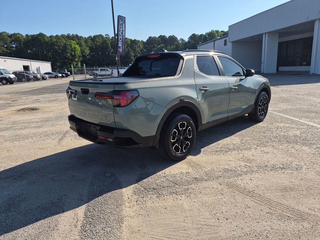 Used 2023 Hyundai Santa Cruz SEL Premium image 3