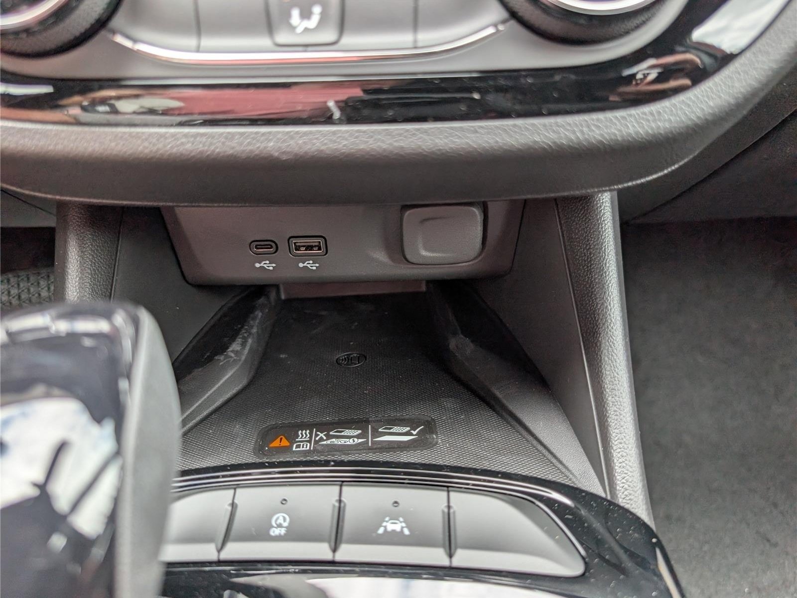 New 2026 Buick Envista Sport Touring w/ Convenience II Package FWD image 23
