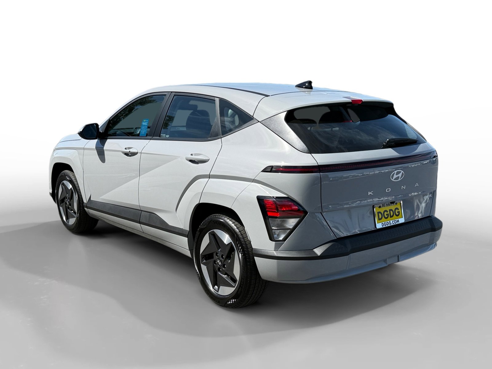 Certified 2025 Hyundai Kona SE image 3