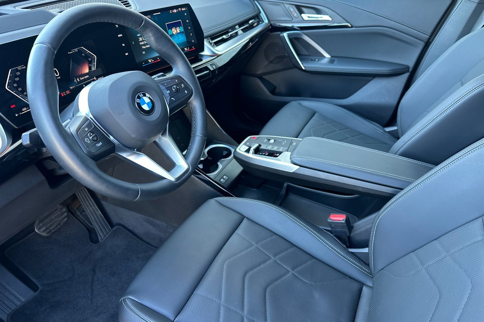 Used 2025 BMW X1 xDrive28i w/ Technology Package image 11