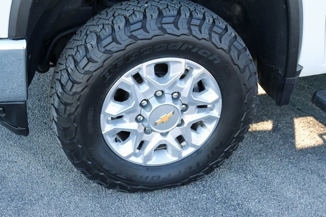Used 2023 Chevrolet Silverado 2500 LT w/ Convenience Package image 7