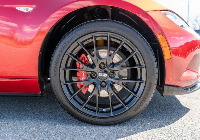 Used 2016 MAZDA MX-5 Miata Club w/ Brembo/BBS Package image 46