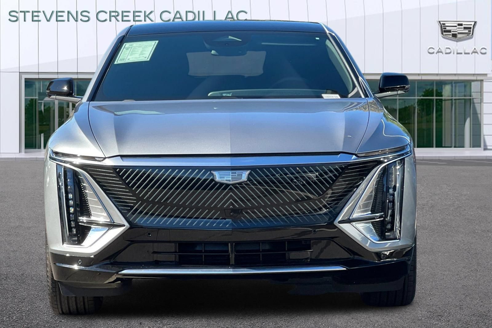 Used 2026 Cadillac Lyriq Luxury w/ LPO, Floor Liner Package RWD image 8