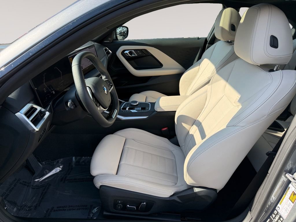 Certified 2025 BMW 230i xDrive Coupe w/ Premium Package image 9