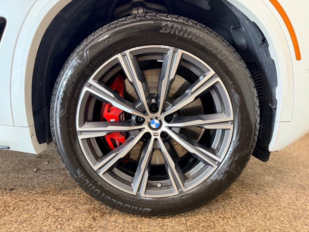 Used 2026 BMW X5 M60i AWD/4WD image 28