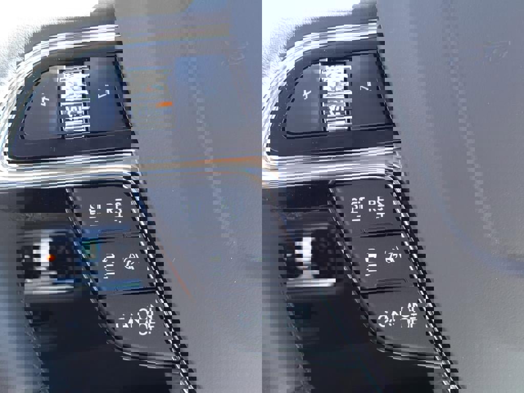 New 2023 Lincoln Nautilus Reserve w/ Equipment Group 202A image 44