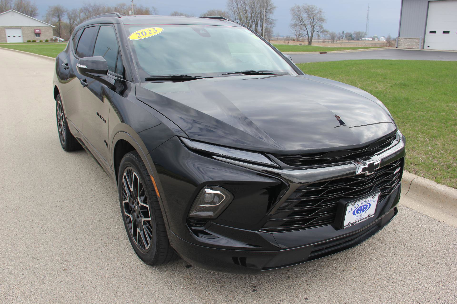 Certified 2023 Chevrolet Blazer RS w/ Driver Confidence II Package image 2