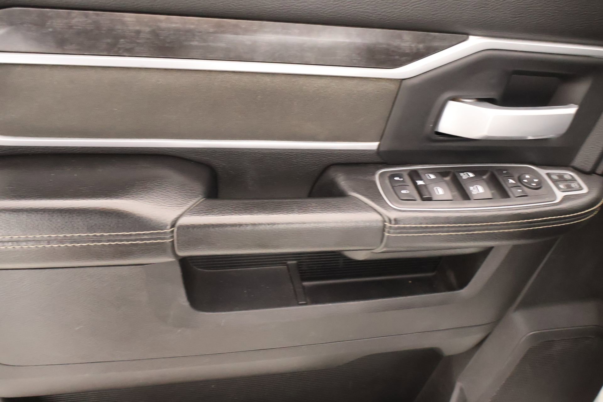 Used 2024 RAM 2500 Big Horn w/ Off Road Package image 14