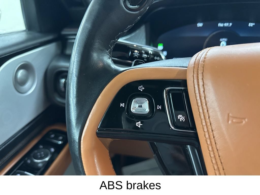 Used 2022 Lincoln Aviator Black Label w/ Dynamic Handling Package AWD/4WD image 41