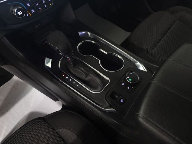 Used 2023 Chevrolet Traverse LT AWD/4WD image 21