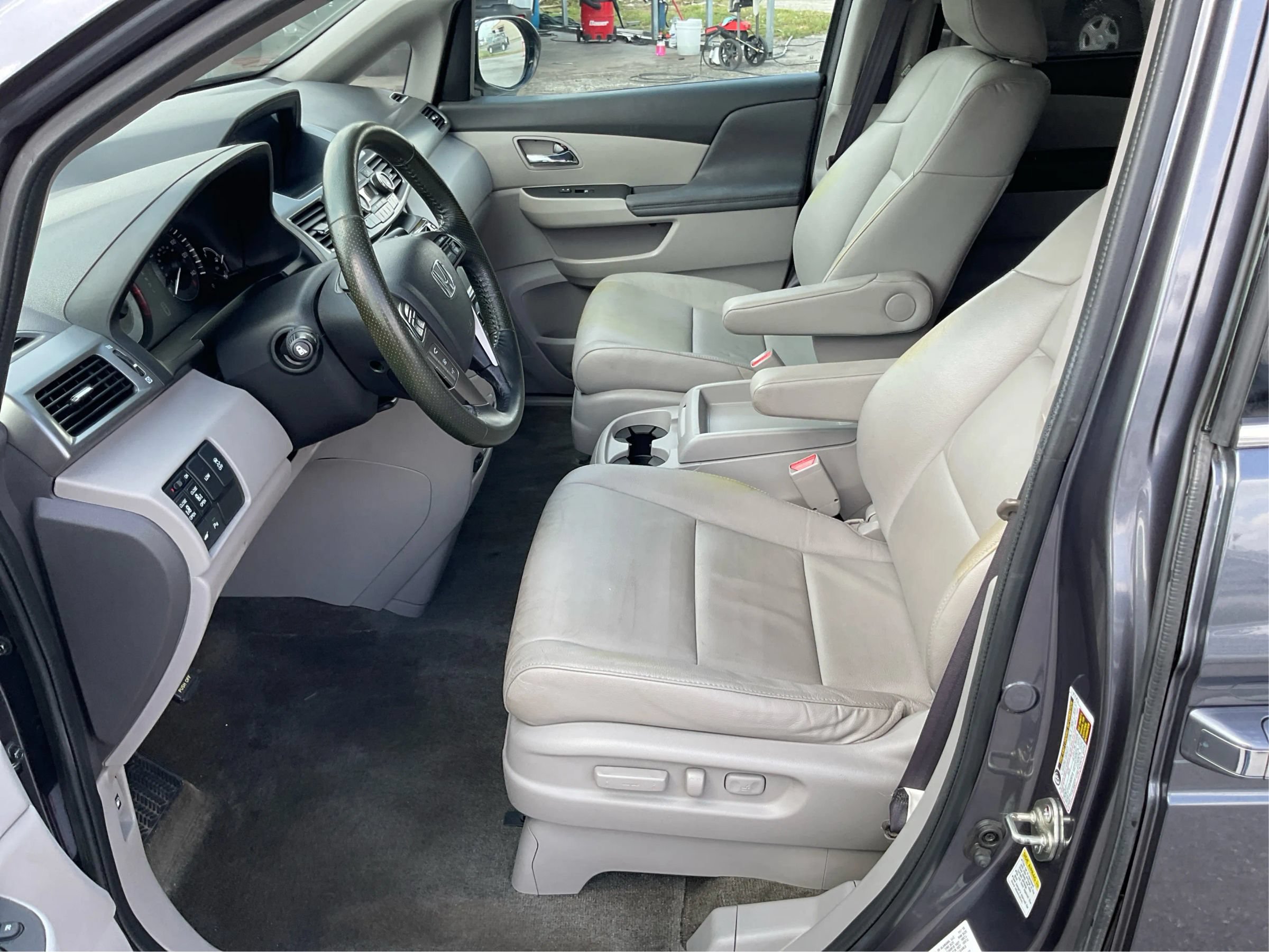 Used 2016 Honda Odyssey Touring image 9