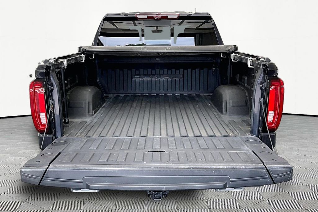 Used 2023 GMC Sierra 1500 Denali w/ Technology Package AWD/4WD image 18