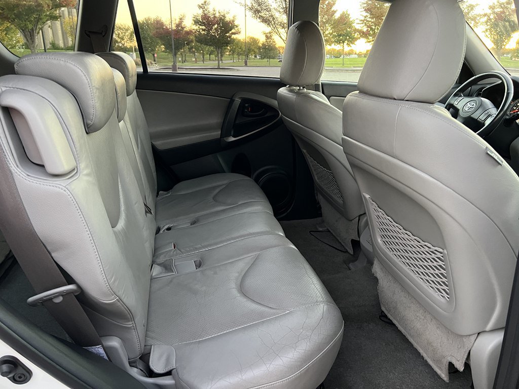 Used 2010 Toyota RAV4 Limited AWD/4WD image 13