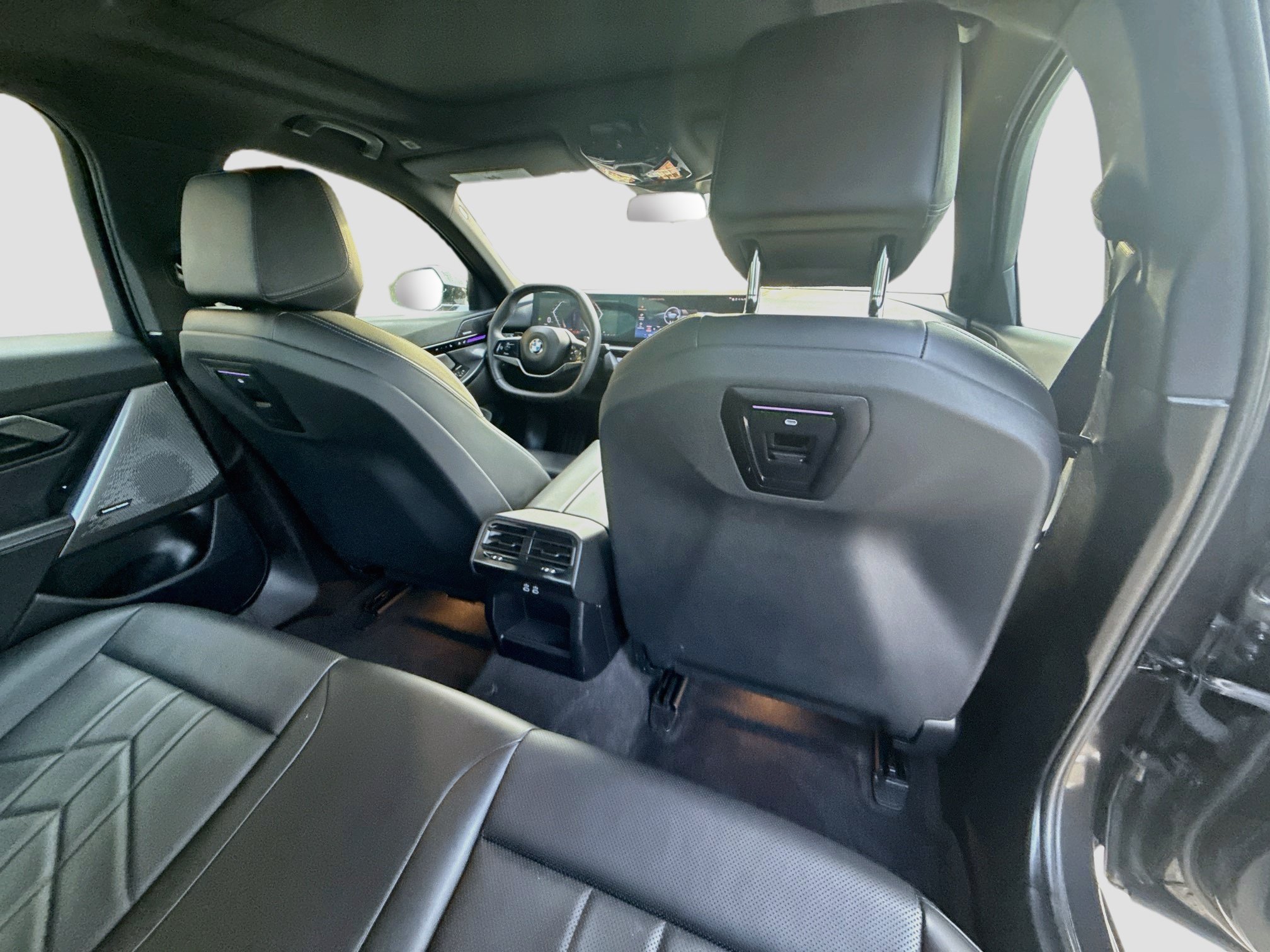 Used 2024 BMW 530i w/ M Sport Package RWD image 28