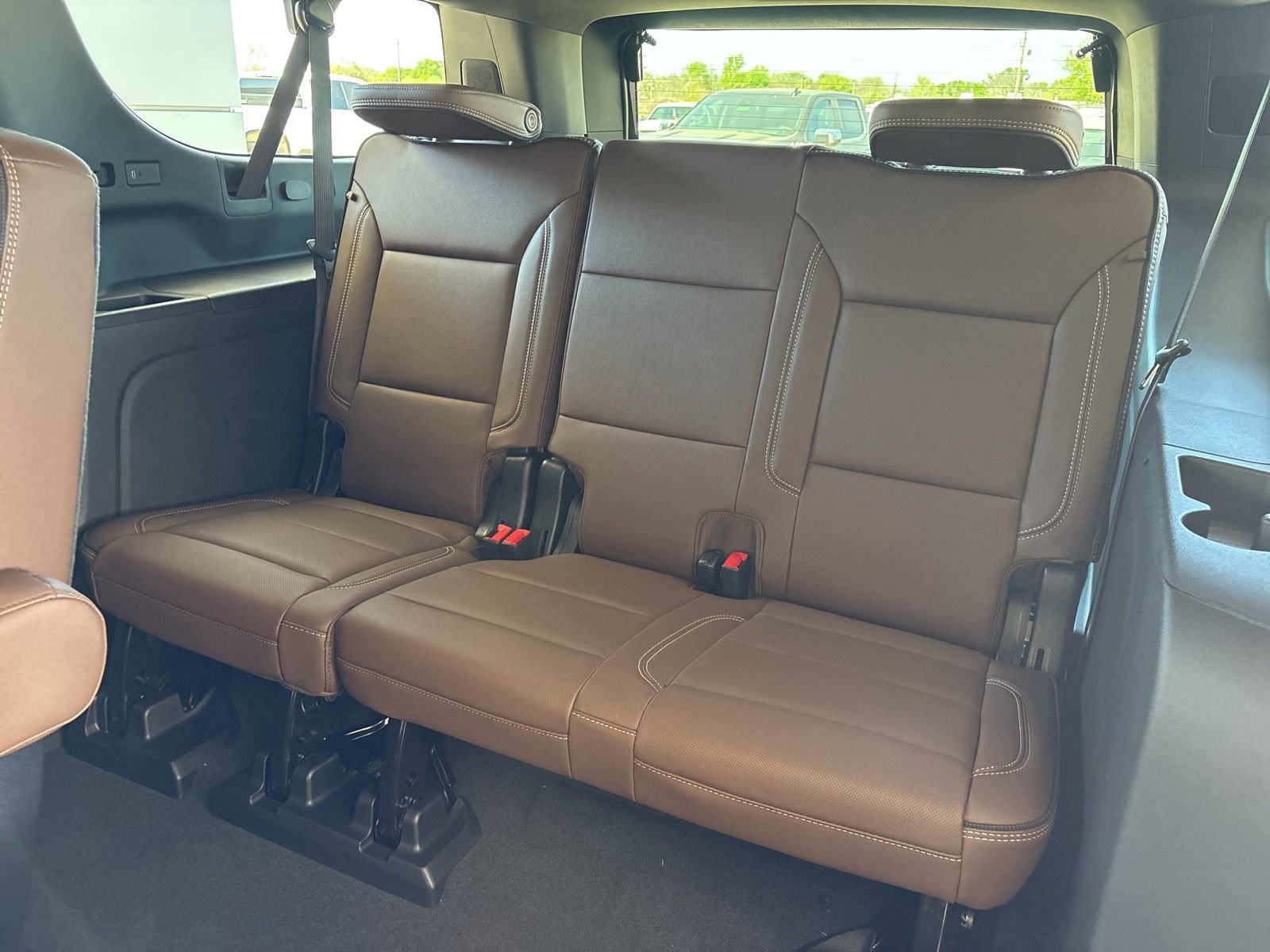 New 2026 Chevrolet Suburban High Country image 19