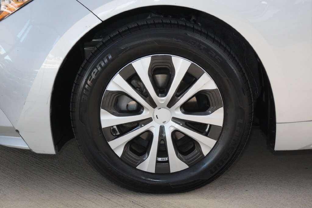 Used 2022 Toyota Corolla LE FWD image 10