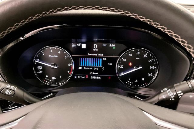 Used 2023 Buick Envision Avenir image 26