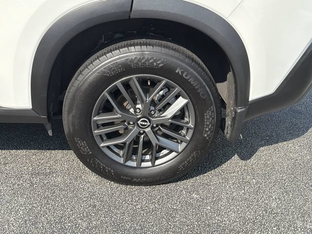 Used 2022 Nissan Rogue S FWD image 11