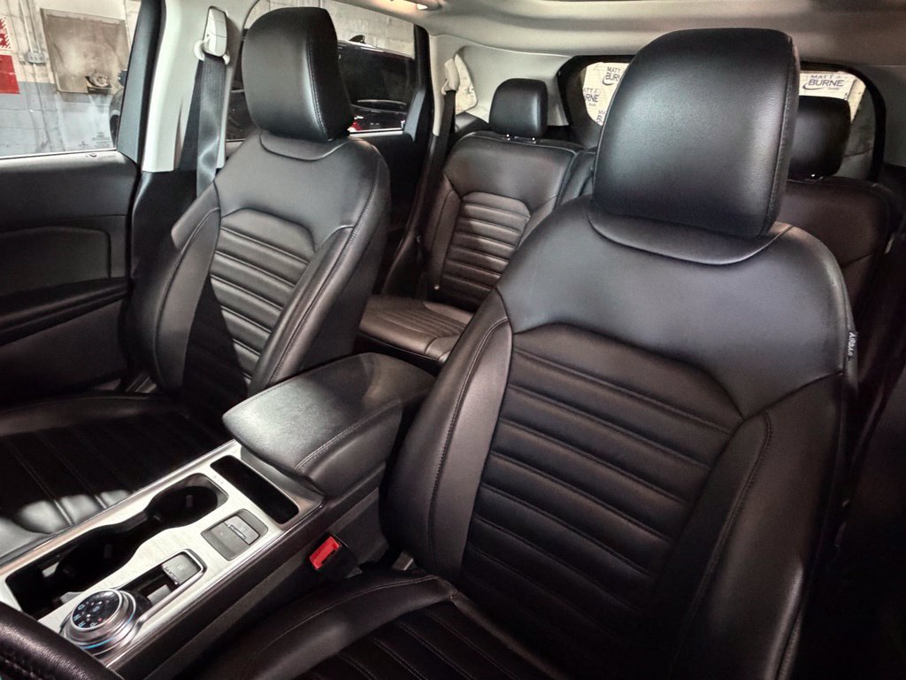 Used 2022 Ford Edge SEL w/ Convenience Package AWD/4WD image 21