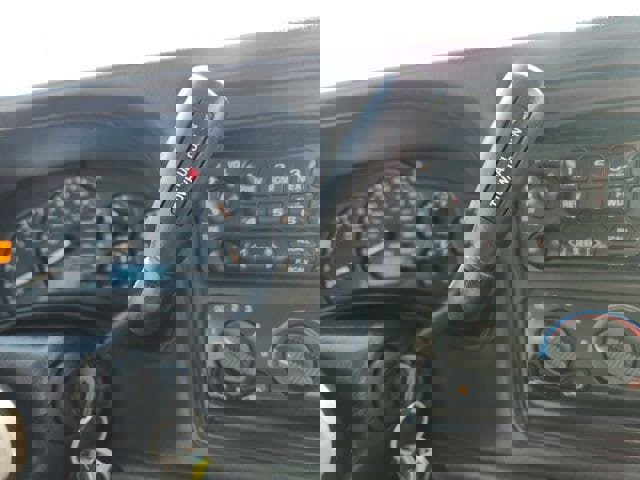 Used 2002 Chevrolet Silverado 1500 LS w/ Off-Road Pkg AWD/4WD image 15