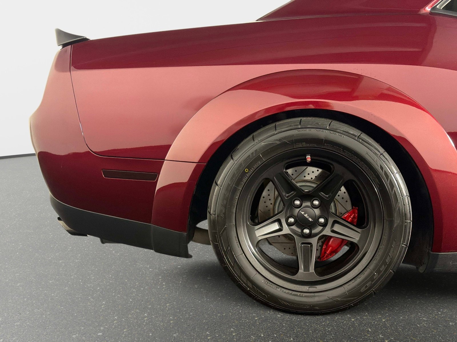 Used 2018 Dodge Challenger SRT Hellcat RWD image 19