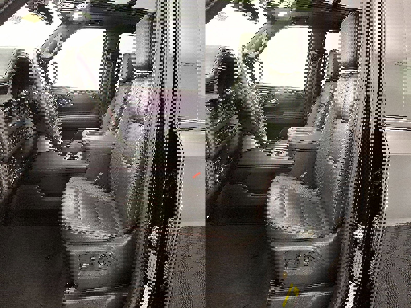 Used 2022 Chevrolet Tahoe RST w/ Luxury Package image 11