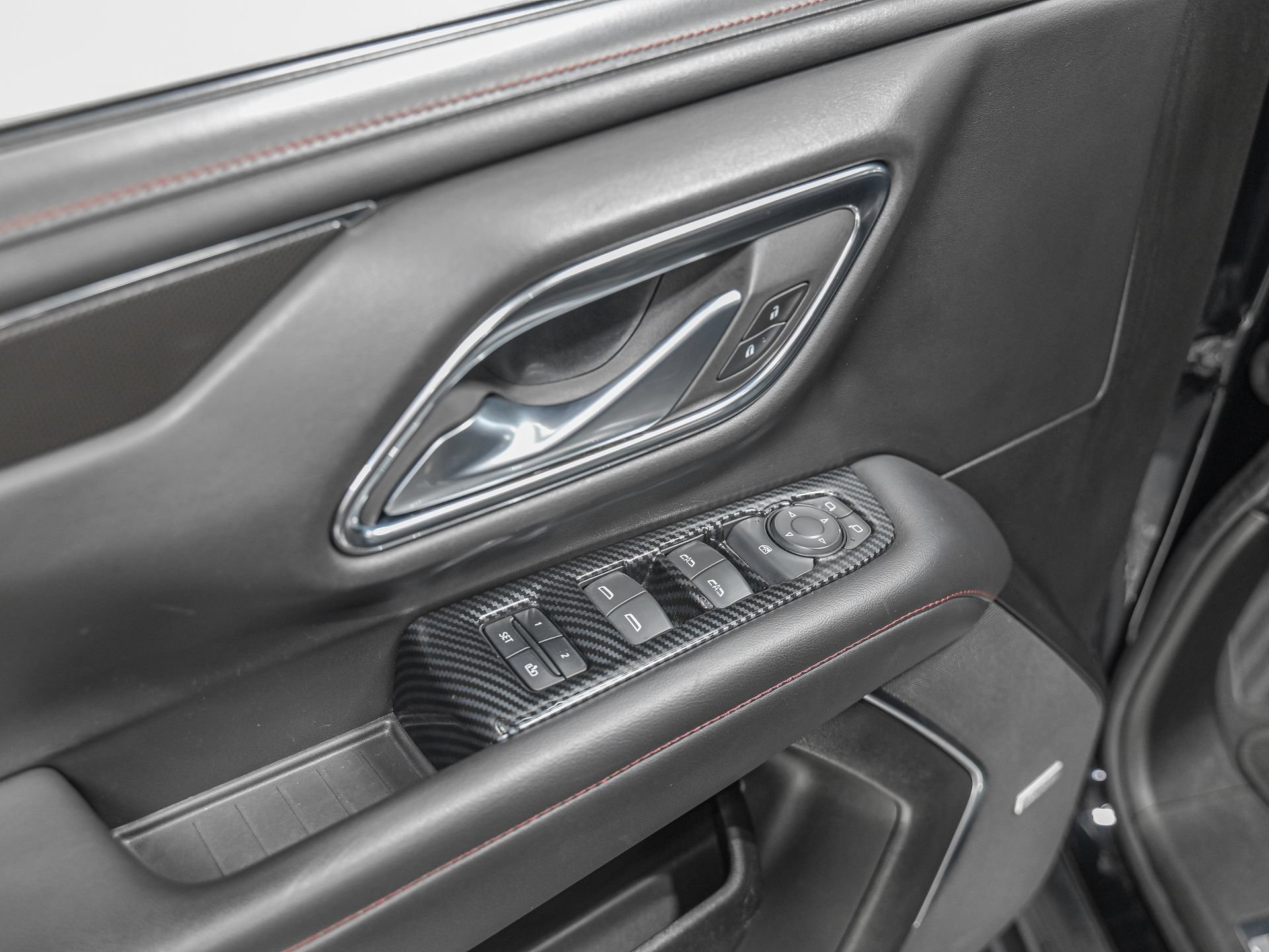 Used 2022 Chevrolet Suburban RST AWD/4WD image 13