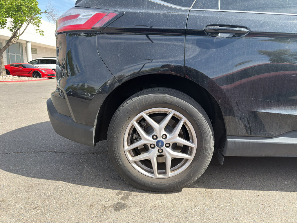 Used 2022 Ford Edge SEL image 6