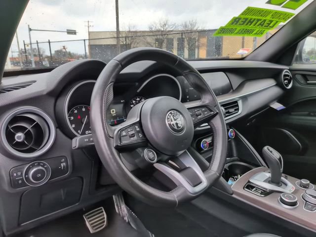 Used 2022 Alfa Romeo Stelvio Ti image 31