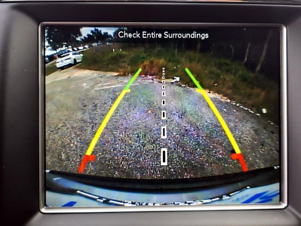 Used 2018 Jeep Grand Cherokee Altitude image 16