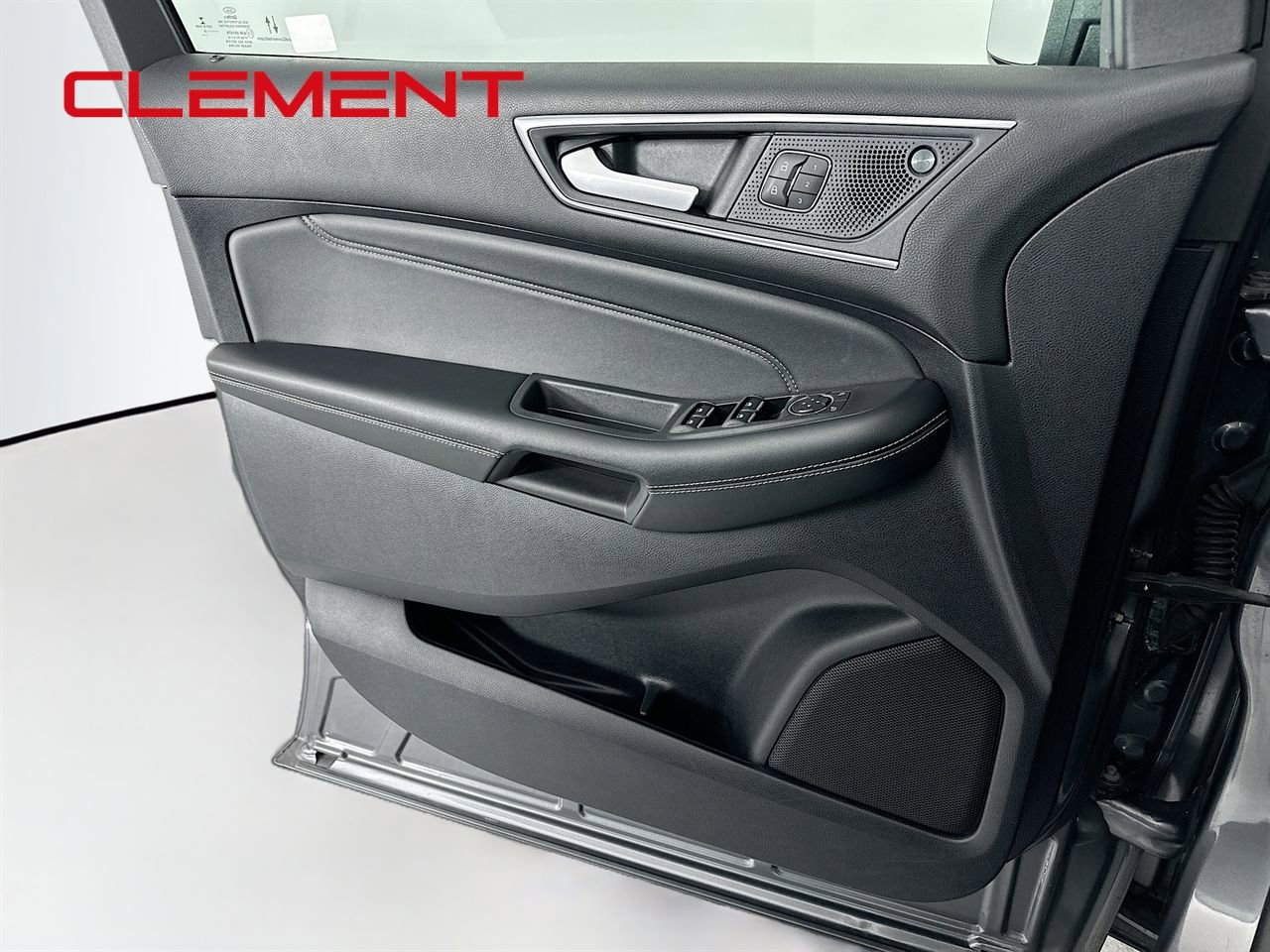 Certified 2022 Ford Edge Titanium image 27