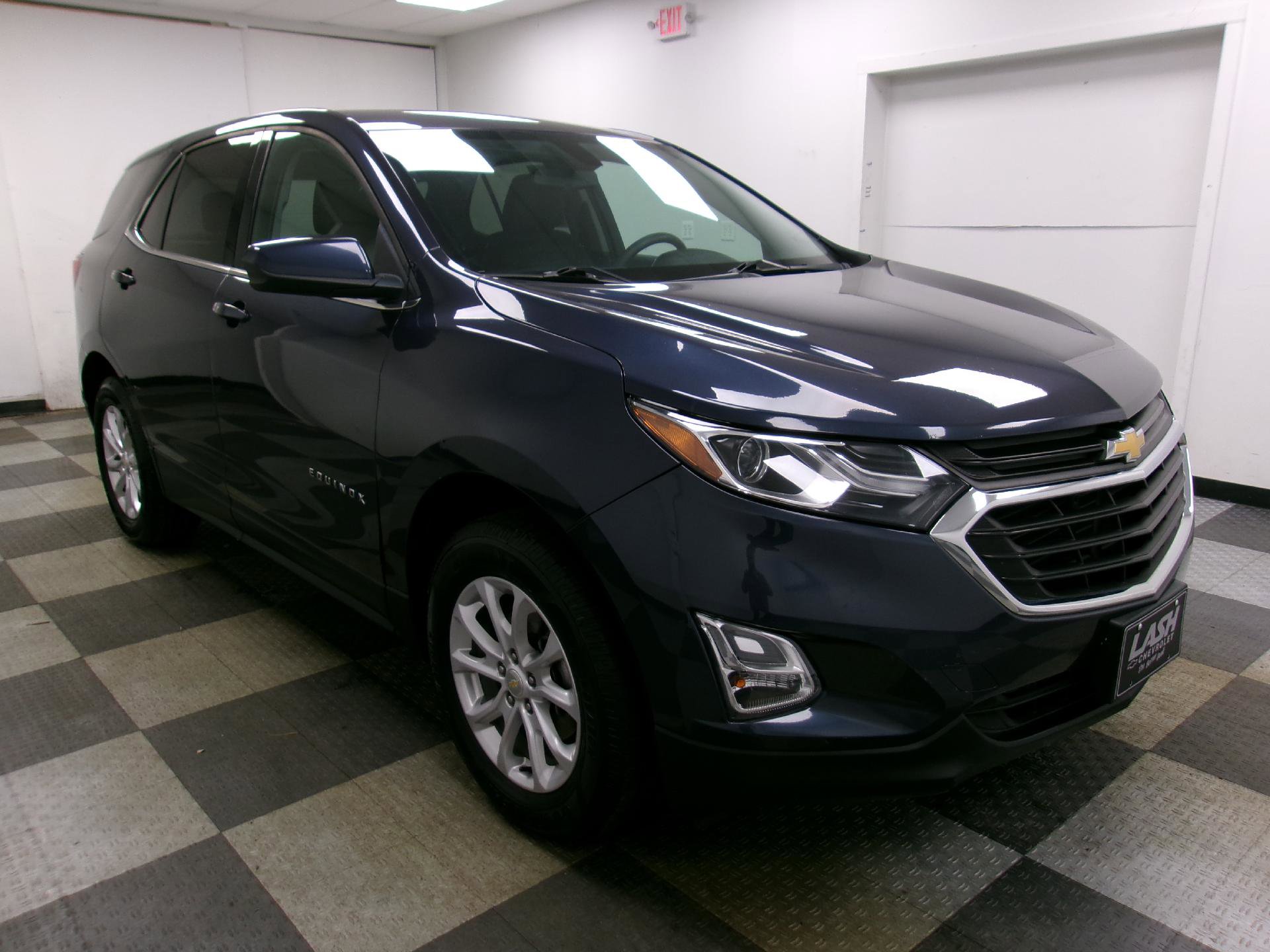 Used 2019 Chevrolet Equinox LT AWD/4WD image 2