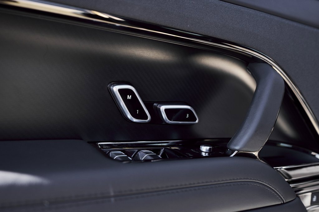 Used 2024 Land Rover Range Rover Sport SV Edition One Carbon Bronze image 34