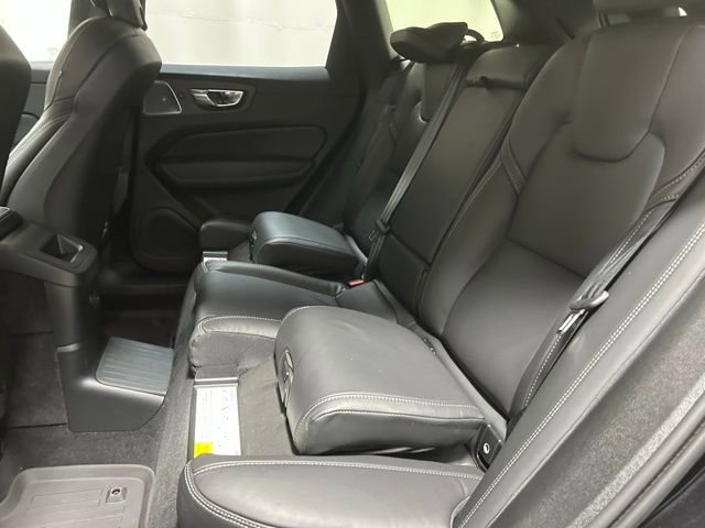 Certified 2025 Volvo XC60 T8 Ultra image 15