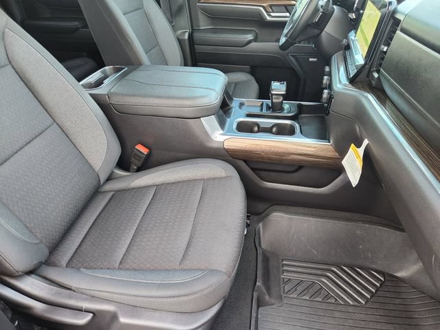 Used 2025 Chevrolet Silverado 1500 LT Trail Boss w/ Convenience Package II AWD/4WD image 20