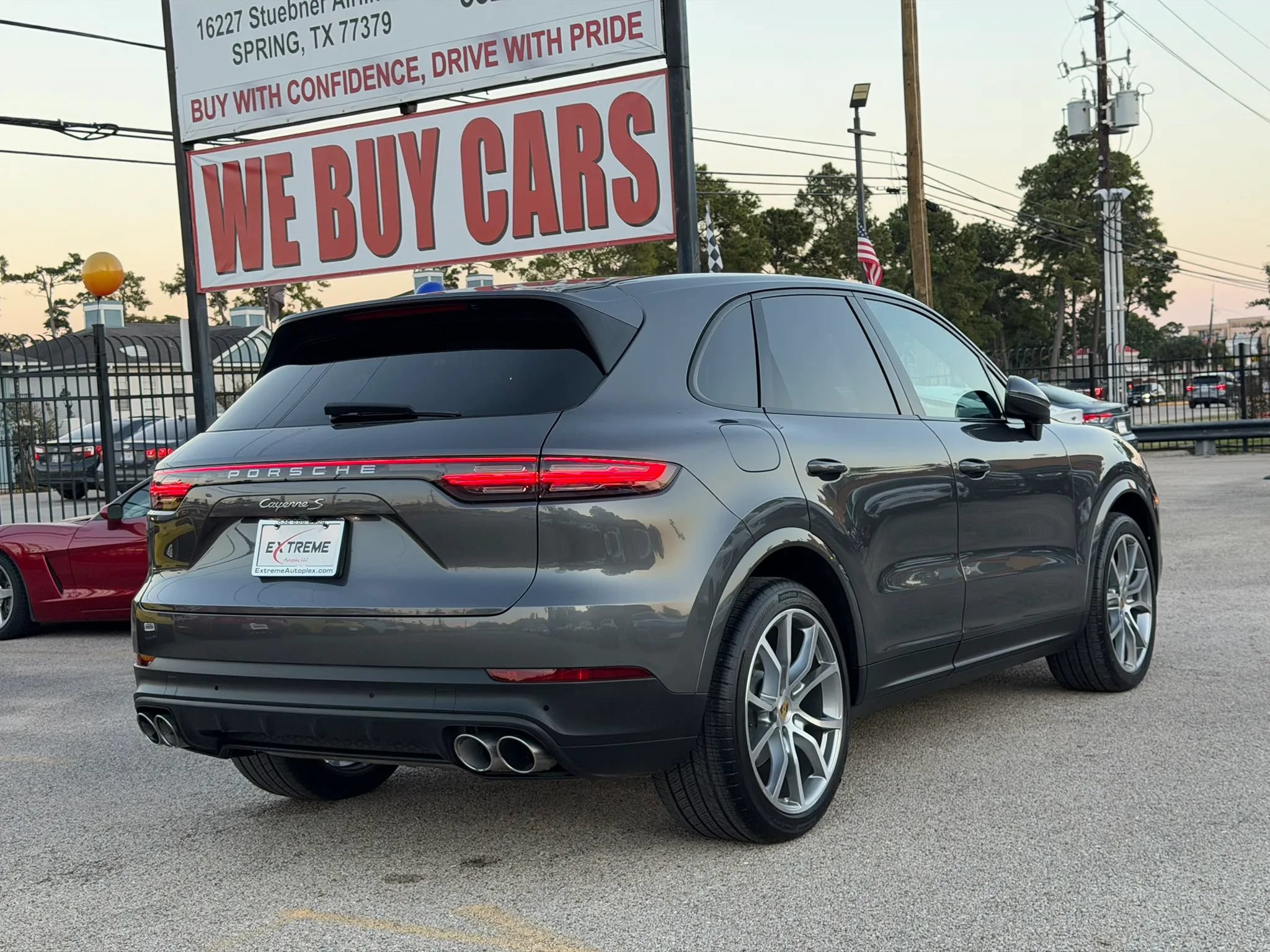 Used 2019 Porsche Cayenne S AWD/4WD image 9