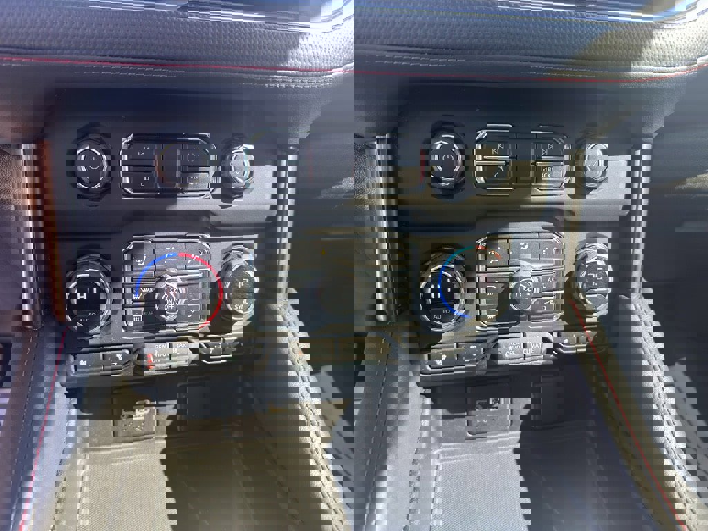 Used 2021 Chevrolet Tahoe RST AWD/4WD image 10