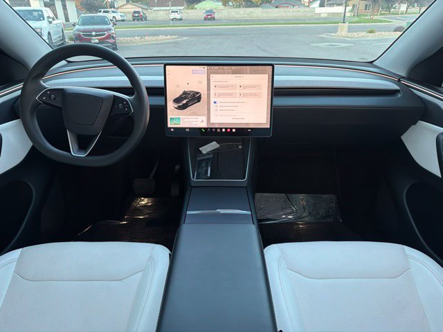 Used 2026 Tesla Model Y Long Range AWD/4WD image 18