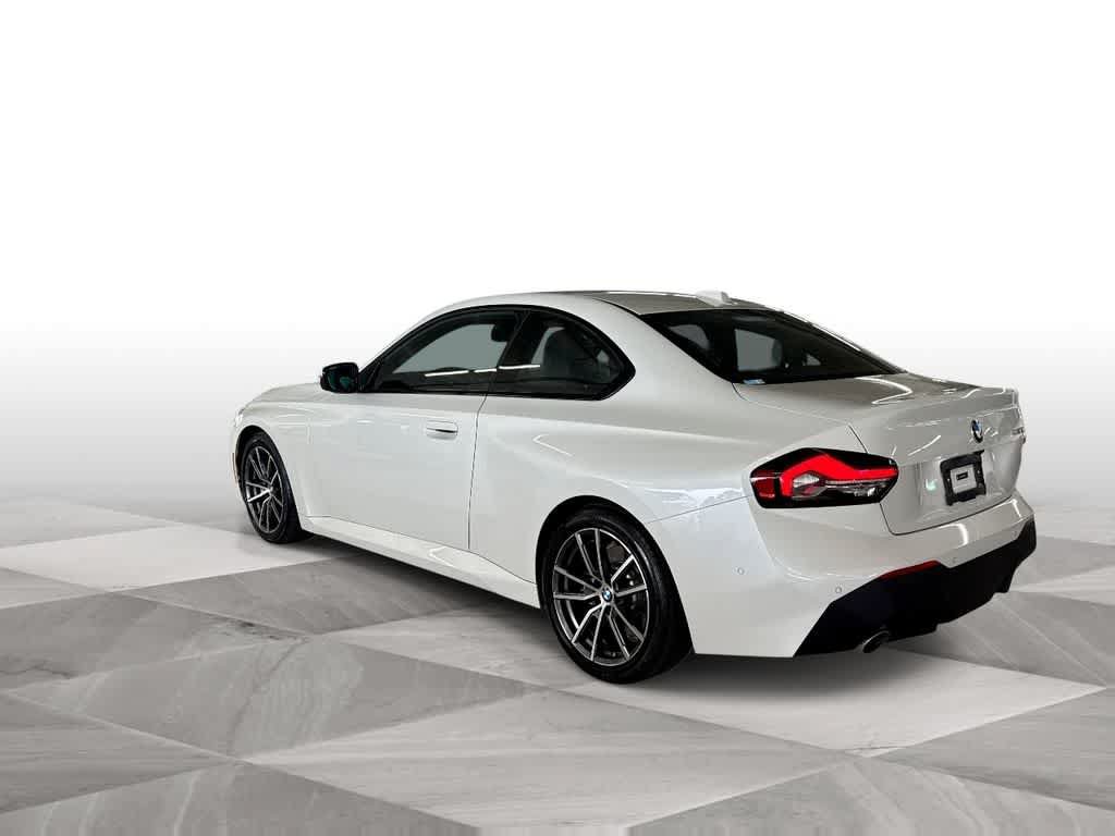 Used 2025 BMW 230i Coupe w/ Premium Package RWD image 6
