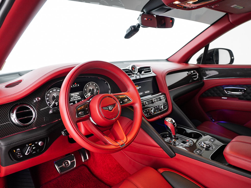 Used 2022 Bentley Bentayga AWD/4WD image 18