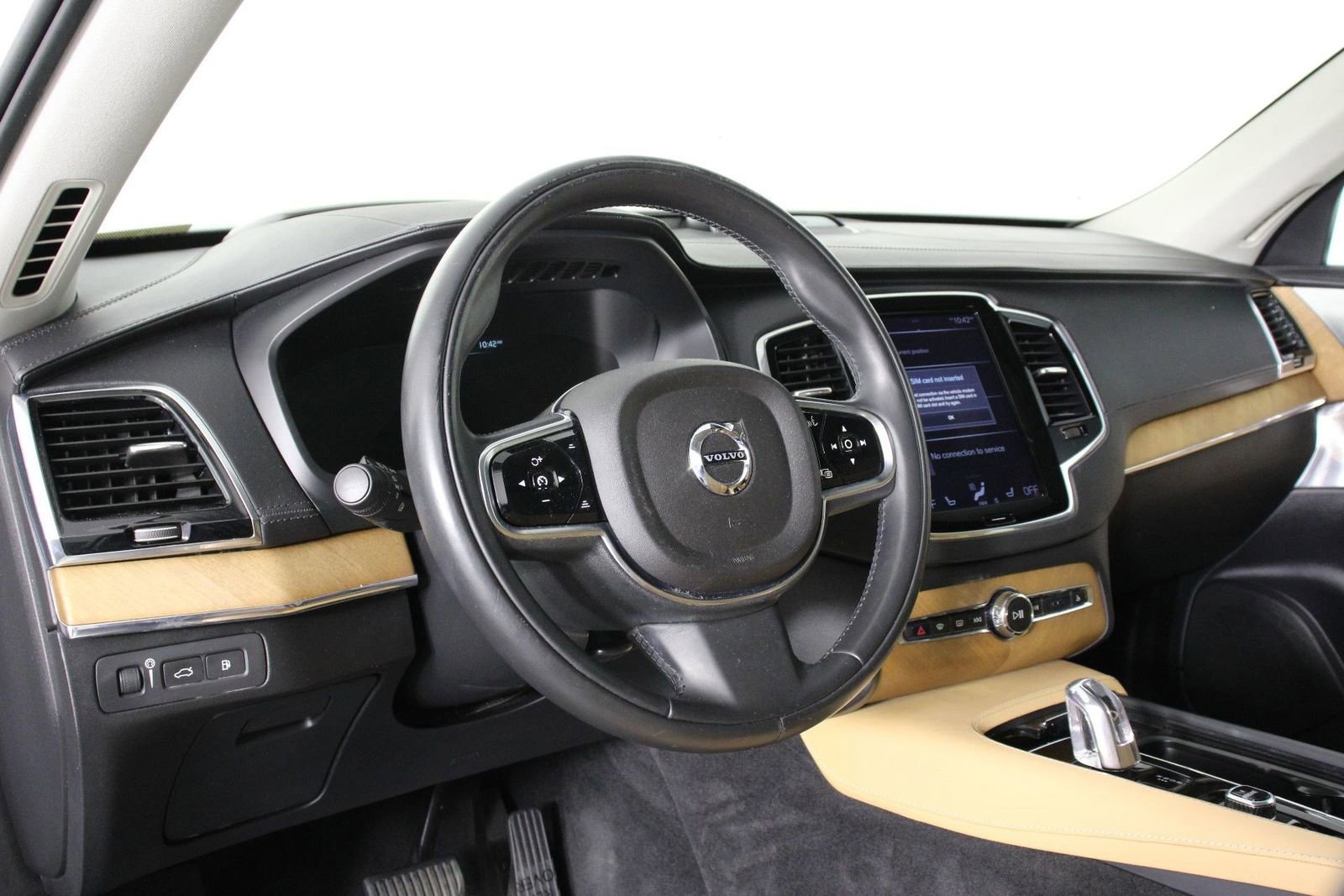 Used 2016 Volvo XC90 T8 Inscription w/ Vision Package AWD/4WD image 14