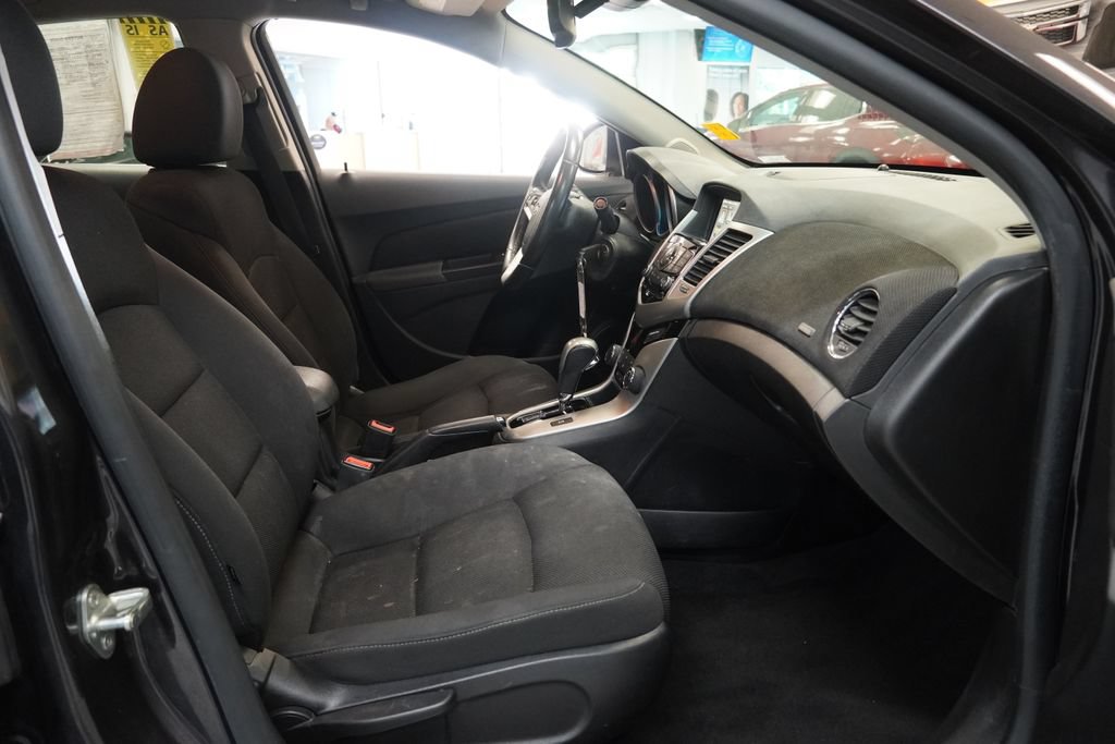 Used 2014 Chevrolet Cruze LT FWD image 34