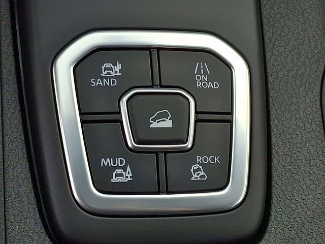 New 2026 Nissan Frontier PRO-4X w/ Pro-4x Convenience Package AWD/4WD image 21